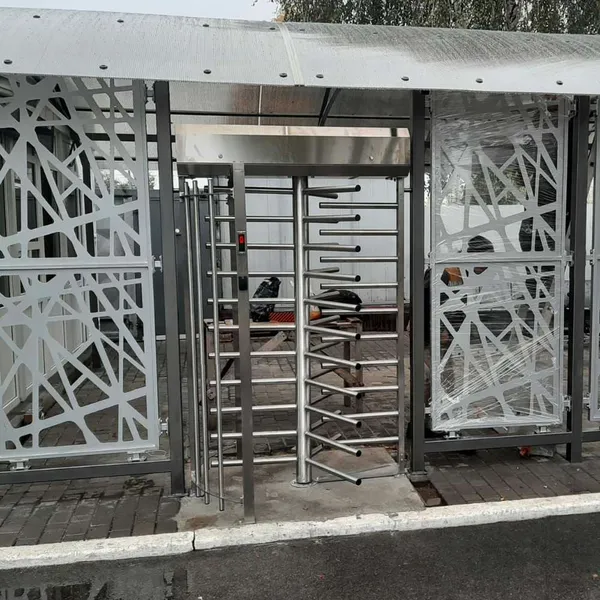 Монтаж повнозростового турнікета в місті Бориспіль - Військова частина 1492